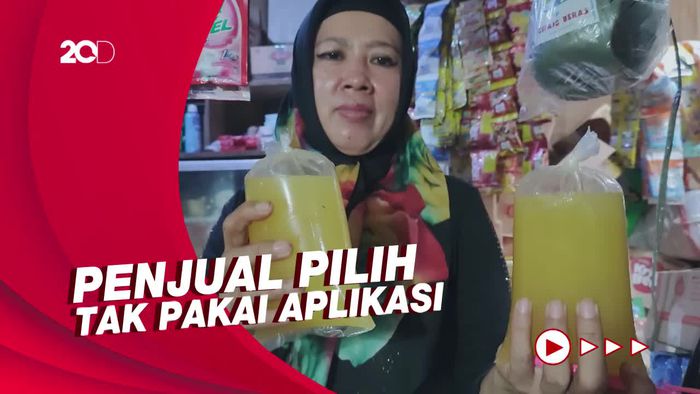 Skema Beli Minyak Goreng Pakai PeduliLindungi Bikin Bingung Pedagang