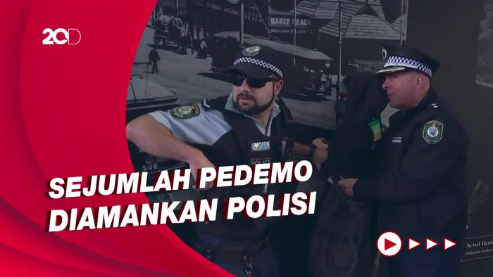 Demo Cinta Alam di Australia Ganggu Lalin Sampai Diseruduk Mobil