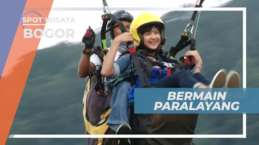 Bermain Paralayang Di Bukit Gantole, Bogor