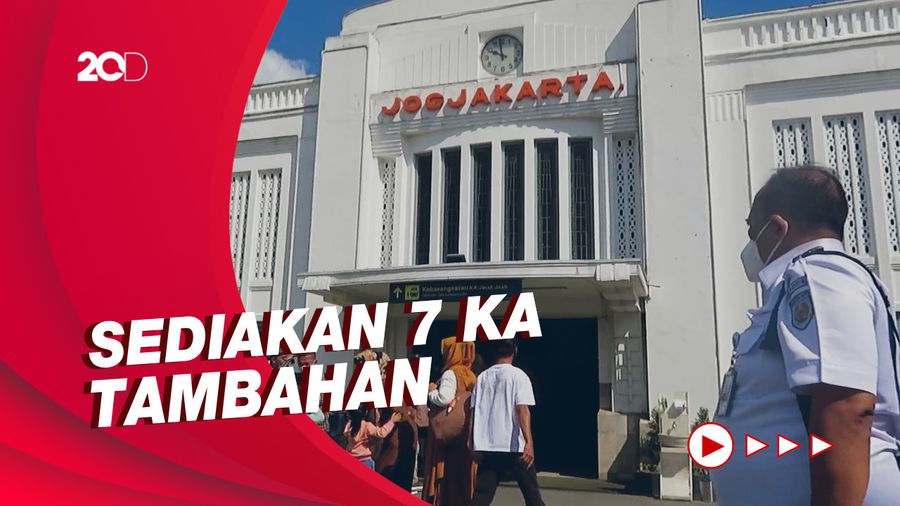 Keramaian Stasiun Tugu Yogya di Musim Libur Sekolah