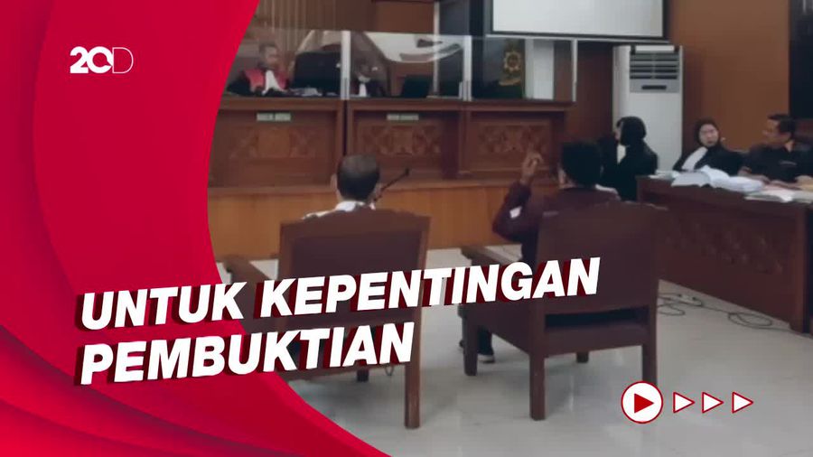 Pengacara Irjen Napoleon Tanya Barang Bukti Tinja di Persidangan