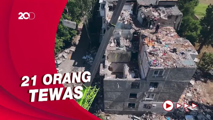 Serangan Rudal Hantam Apartemen Ukraina, Zelensky: Teror Disengaja!