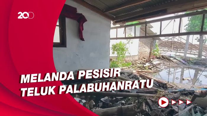 17 Bangunan di Sukabumi Rusak Dihantam Gelombang Tinggi