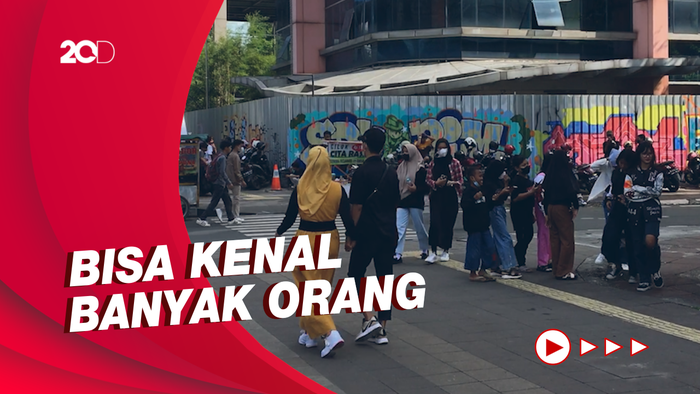 Selain untuk Nongkrong, Taman Dukuh Atas BNI Jadi Tempat Adu Outfit