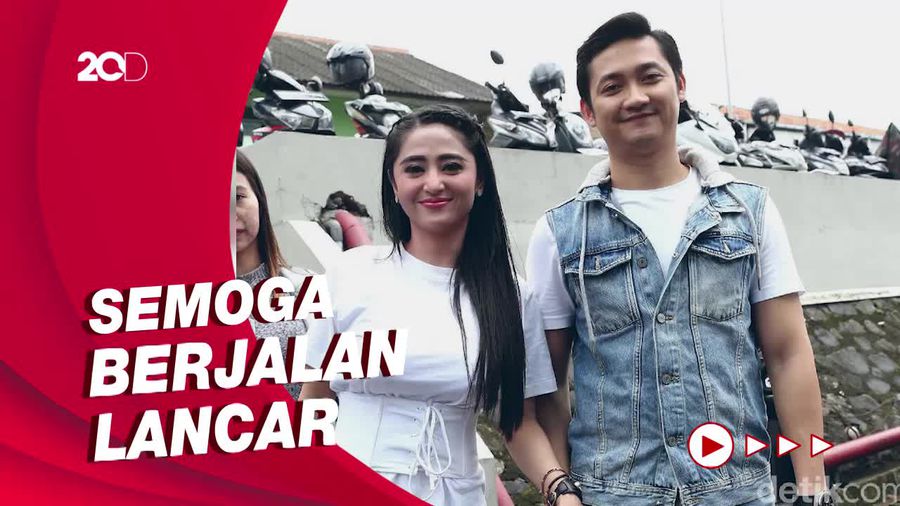 Dewi Perssik dan Angga Wijaya Jalani Mediasi di PA Jaksel