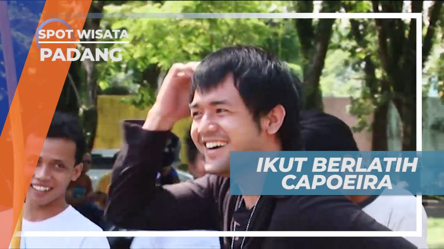 Berlatih Capoeira di Gor Haji Agus Salim Padang Sumatera Barat