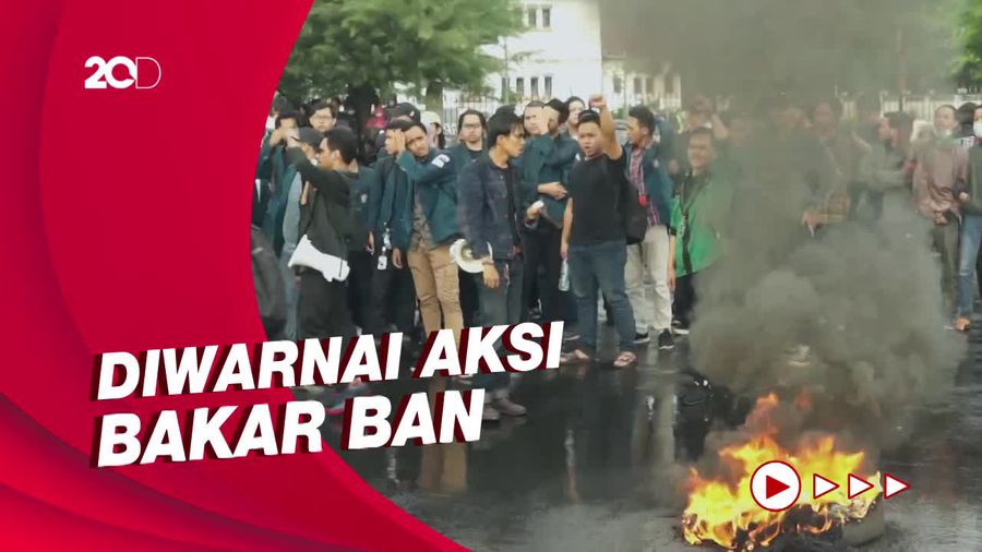 Mahasiswa di Semarang Demo Tolak RKUHP, Warga Ngeluh Macet