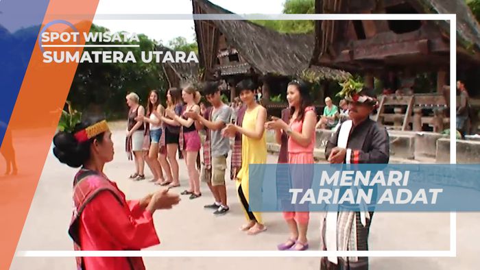 Mengikuti Irama Musik, Menari Bersama Tarian Adat Tradisional, Sumatera Utara