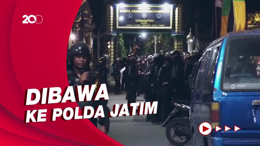 Mas Bechi Akhirnya Menyerahkan Diri