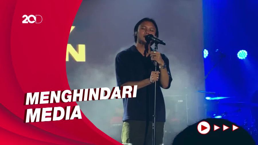 Ditanya Kabar Perceraian Sule-Nathalie, Rizky Febian Bungkam