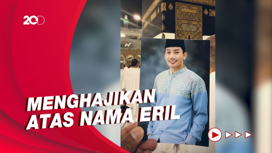 Momen Ridwan Kamil Laksanakan Haji Badal untuk Mendiang Eril