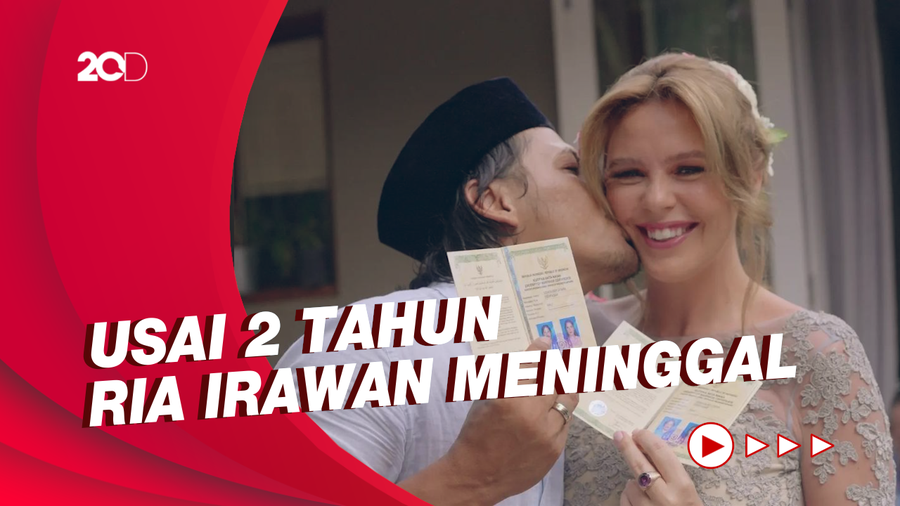 Momen Pernikahan Mayky Wongkar dengan Wanita Bule