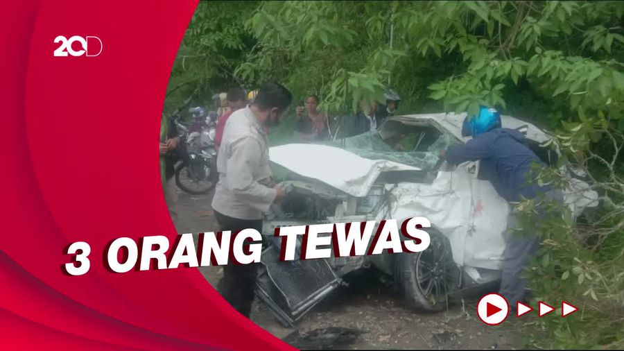 Kepanikan Warga saat Lihat Mobil Terjun ke Jurang 20 Meter di Lombok