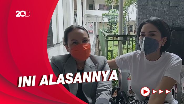 Hubungan Asmara Nikita Mirzani dan John Hopkins Kandas