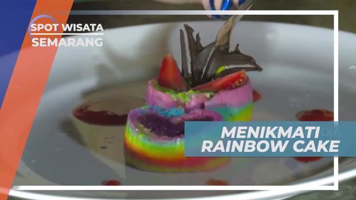 Menikmati Kelezatan Rainbow Cake, Semarang
