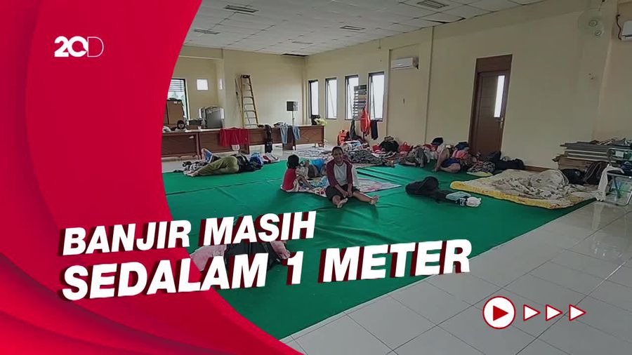 Banjir di Ciledug Belum Surut, Warga Mengungsi di Kantor Kelurahan