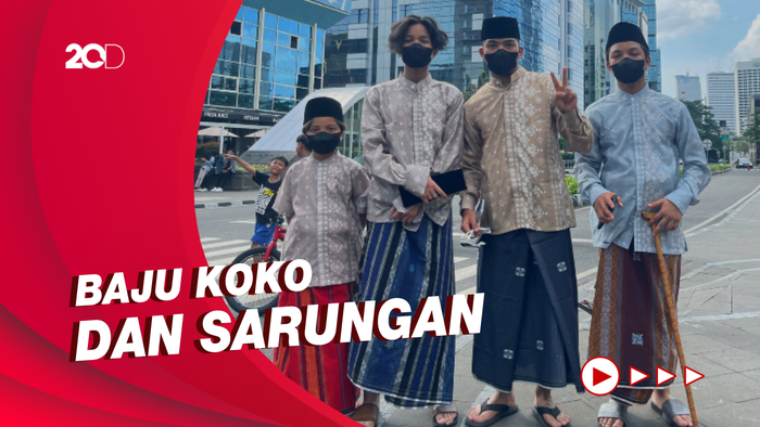 Paling Beda! Gaya Gen Halilintar saat Nongkrong di Sudirman