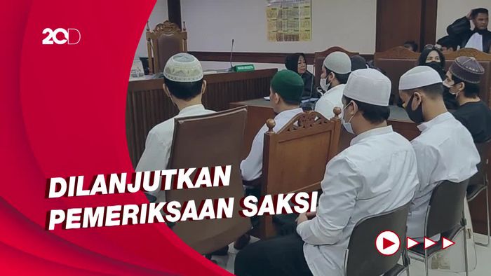 Hakim Tolak Eksepsi Terdakwa Kasus Pengeroyokan Ade Armando 