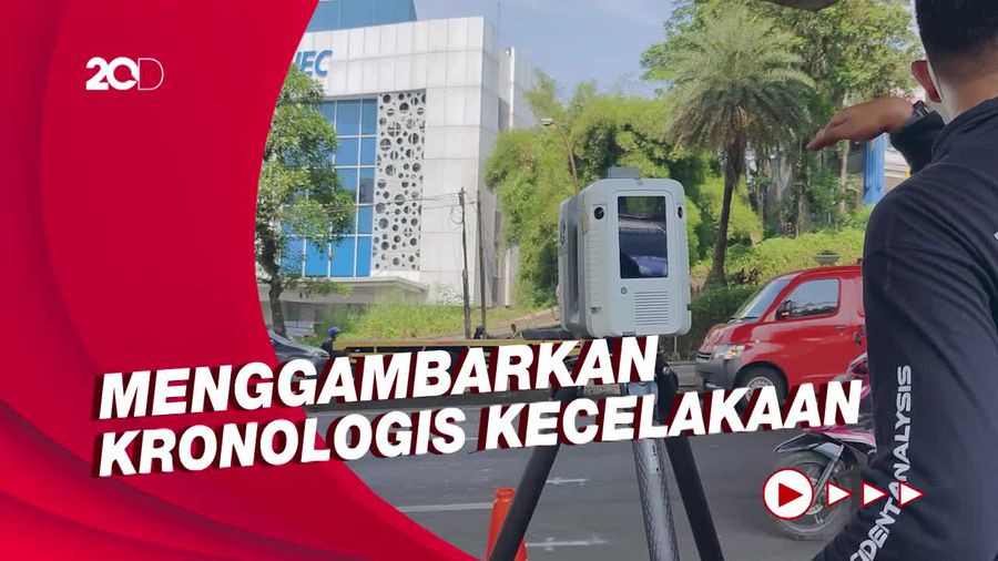 Polisi Olah TKP Kecelakaan Truk Pertamina Pakai Alat 3D Laser Scanner 