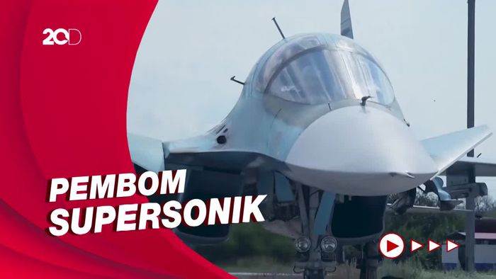 Aksi Jet Sukhoi Su-34 Hancurkan Target Ukraina di Darat