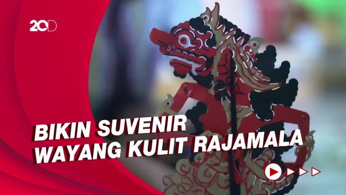 Melihat Kesibukan Perajin Suvenir ASEAN Para Games 2022