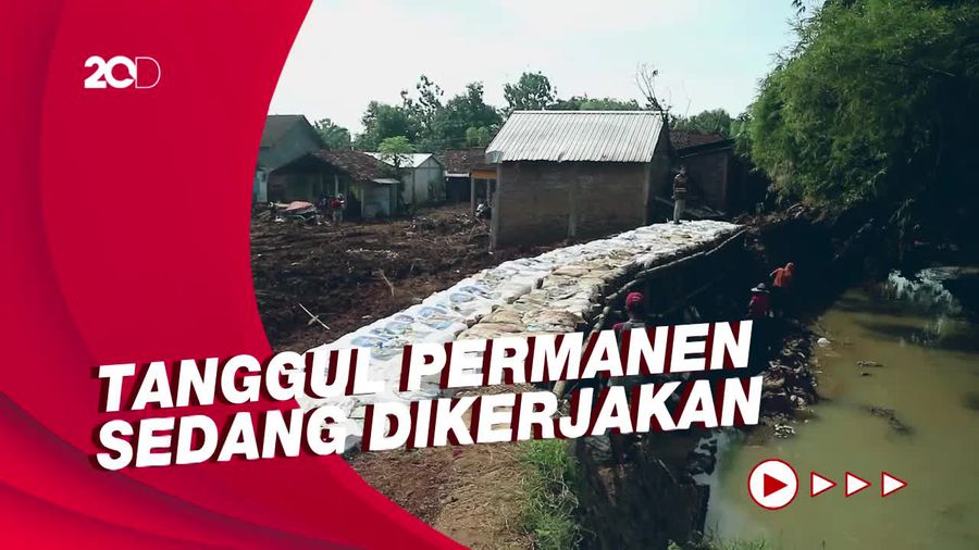 Tanggul Sementara Dibangun di Lokasi Banjir Bandang Pati