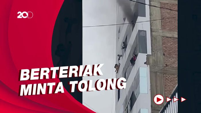 Detik-detik Puluhan Orang Terjebak di Apartemen yang Terbakar di Peru
