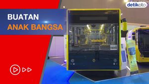 Mewah dan Canggih! Bus Listrik Kuning UI Mejeng di PEVS 2022