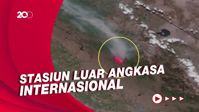 Kebakaran Hutan di California Terlihat dari Angkasa Luar
