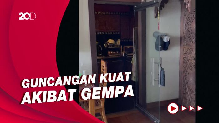 Lampu Chandelier Bergoyang saat Gempa M 7.1 Guncang Utara Filipina