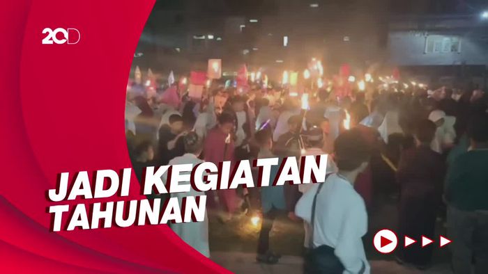 Sambut Tahun Baru Islam, Pelajar di Sidrap Gelar Pawai Obor