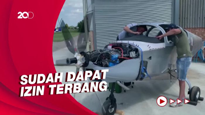 Keren! Pria India Ini Bikin Pesawat Selama Lockdown Covid-19