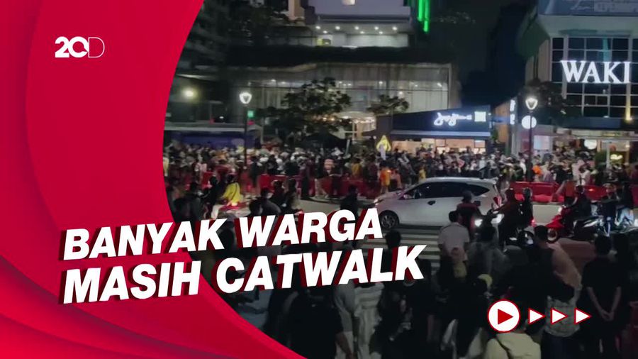 Citayam Fashion Week Masih Laku, Makin Malam Makin Ramai