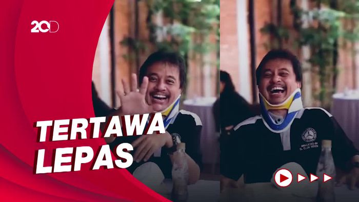 Dengan Penyangga Leher, Roy Suryo Ikut Acara Klub Mercy
