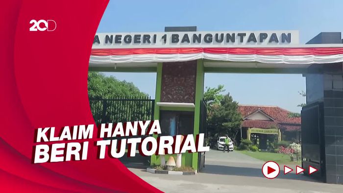 SMAN 1 Banguntapan Bantah Paksa Siswi Pakai Jilbab