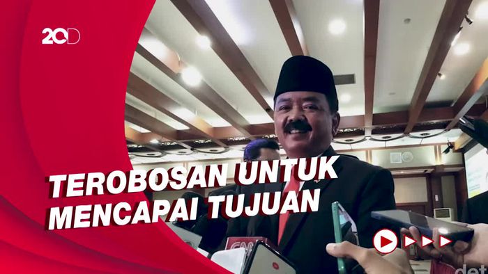 Menteri Hadi Ungkap Filosofi di Balik Atribut Baru Seragam Kementerian ATR/BPN