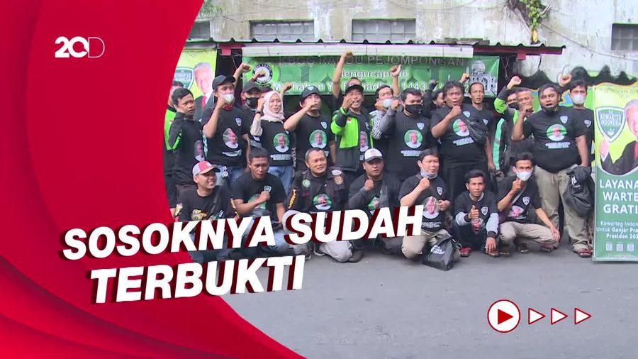 Komunitas Warteg Dukung Ganjar, Bagikan Ribuan Nasi ke Ojol