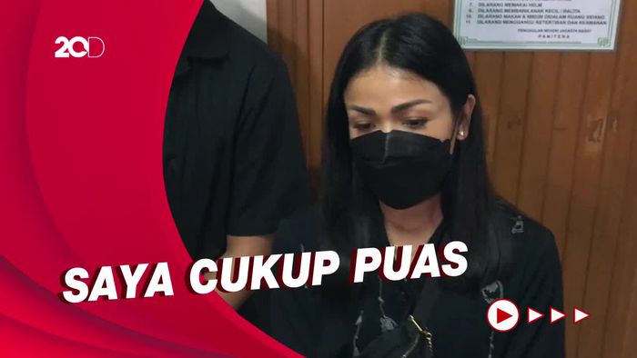 Riri Khasmita Dituntut 15 Tahun Penjara, Nirina Zubir Puas