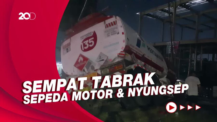 Penampakan Truk Pertamina Kecelakaan di Semarang, 1 Orang Tewas