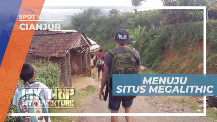 Menuju Situs Megalithic dari Jaman Prasejarah di Gunung Padang, Cianjur