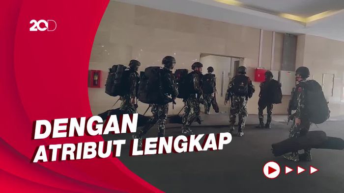Personel Brimob Datangi Bareskrim Polri Bawa Senjata, Ada Apa?