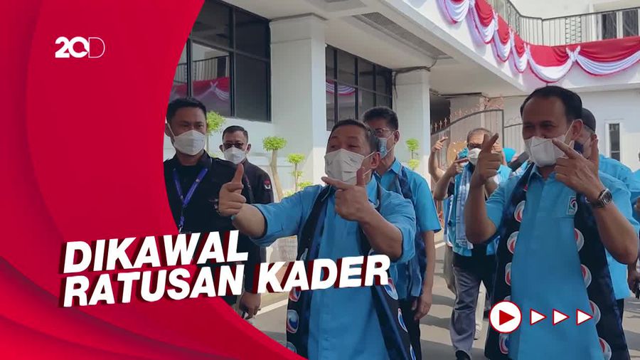 Momen Anis Matta Daftarkan Partai Gelora Jadi Peserta Pemilu ke KPU