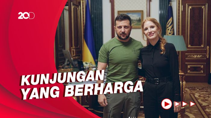  Aktris Jessica Chastain Bertemu Presiden Ukraina