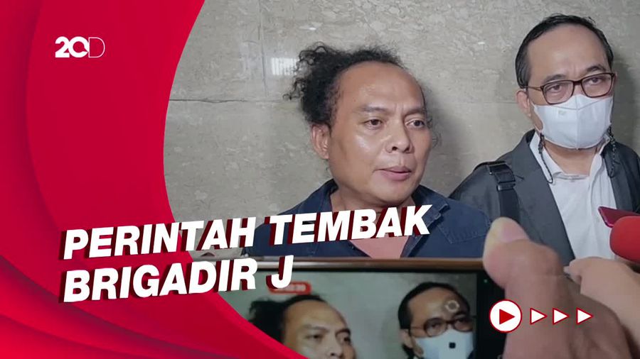 Pengacara Ungkap Alasan Bharada E Tak Bisa Tolak Perintah Atasan