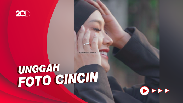 Unggah Foto Ini di Instagram, Cita Citata Dilamar Didi Mahardika?