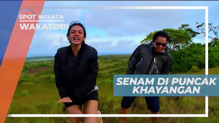 Senam di Puncak Khayangan Wakatobi Sulawesi Tenggara