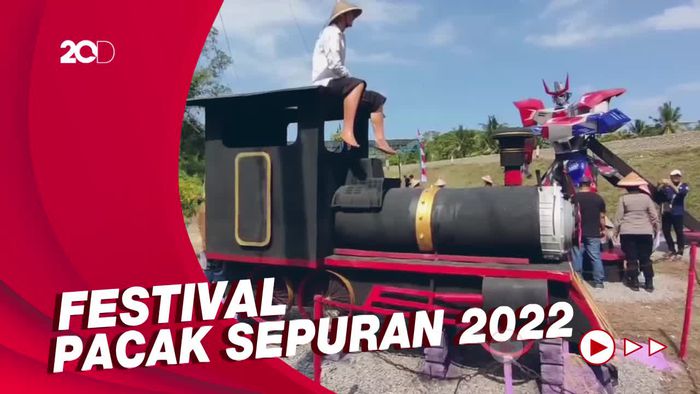 Melihat Ornamen Seni Budaya di Sepanjang Rel KA di Kulon Progo
