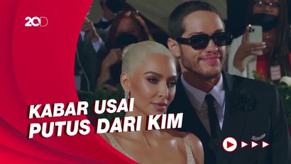 Pete Davidson Dikabarkan Jalani Terapi Trauma Gegara Kanye West