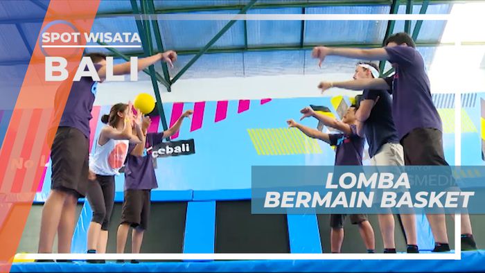 Adu Ketangkasan Bermain Basket di Arena Bounce, Bali