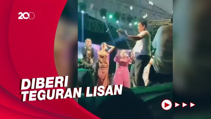 Heboh Kades di Bogor Sawer Biduan Pakai Uang Segepok